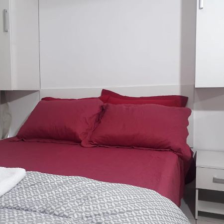 Studio Central Proximo A Faculdade E Rodoviaria Curitiba Ngoại thất bức ảnh